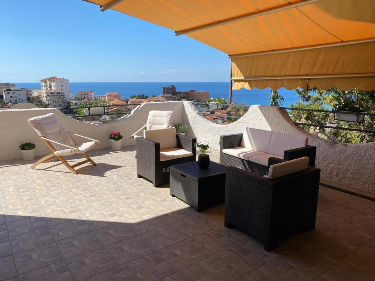 Aparthotel Vista Stromboli Paola Exterior foto